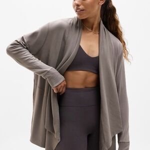 Athleta Pranayama Restore Wrap, Dusty Pink Knit Top, Small